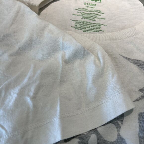 Skully T-Shirt  LA CA White Hi Voltage XLARGE 46-48 Reverse Image (inside Out) - Picture 8 of 10